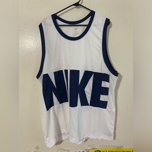 Nike 2xl tanktop drifit